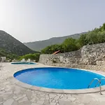 Rustical Kokorici With Shared Outdoor Swimming Pool 3*