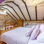 Rustical Kokorici With Shared Outdoor Swimming Pool Gasthof 3*
