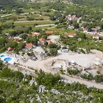 Rustical Kokorici With Shared Outdoor Swimming Pool Vrgorac