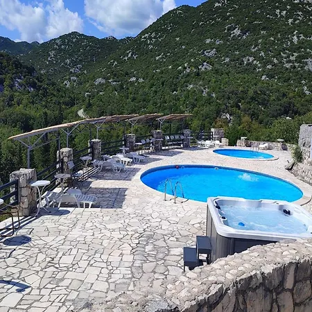 招待所 Rustical Kokorici With Shared Outdoor Swimming Pool Vrgorac