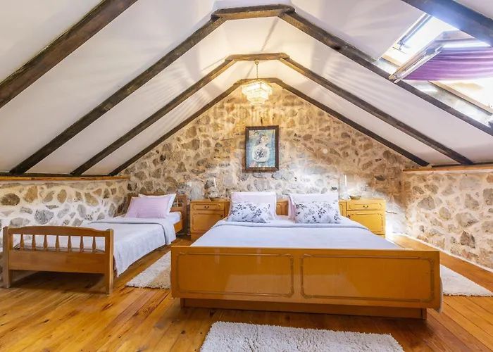 Rustical Kokorici With Shared Outdoor Swimming Pool 3* Vrgorac