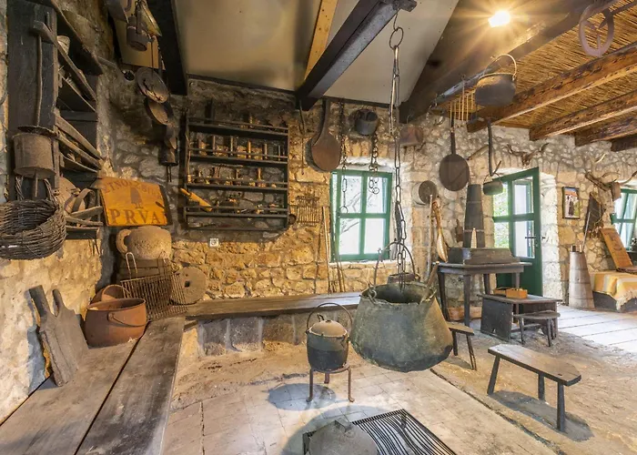 Rustical Kokorici With Shared Outdoor Swimming Pool Vrgorac