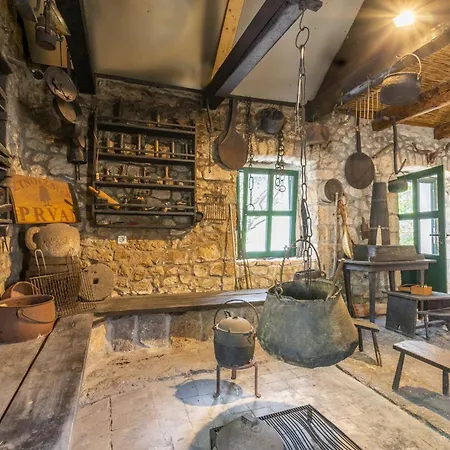 Rustical Kokorici With Shared Outdoor Swimming Pool Vrgorac