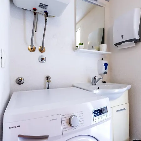 Rustical Kokorici With Shared Outdoor Swimming Pool Vrgorac