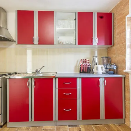 Rustical Kokorici With Shared Outdoor Swimming Pool Pensjonat Vrgorac